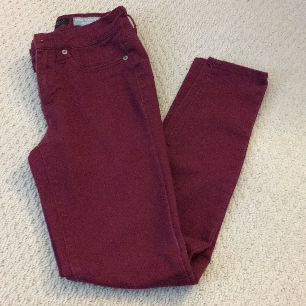 High waisted maroon jeans!